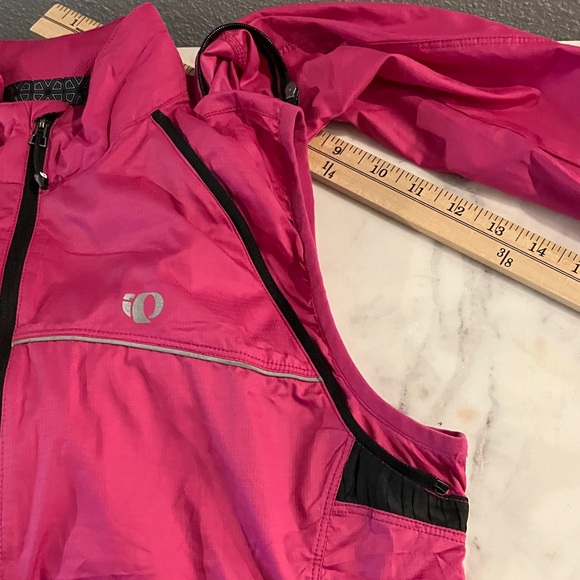 Pearl Izumi Pink and Black Convertible Running Elite Barrier Jacket - Picture 5 of 12